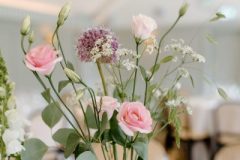 J&M wedding table flowers